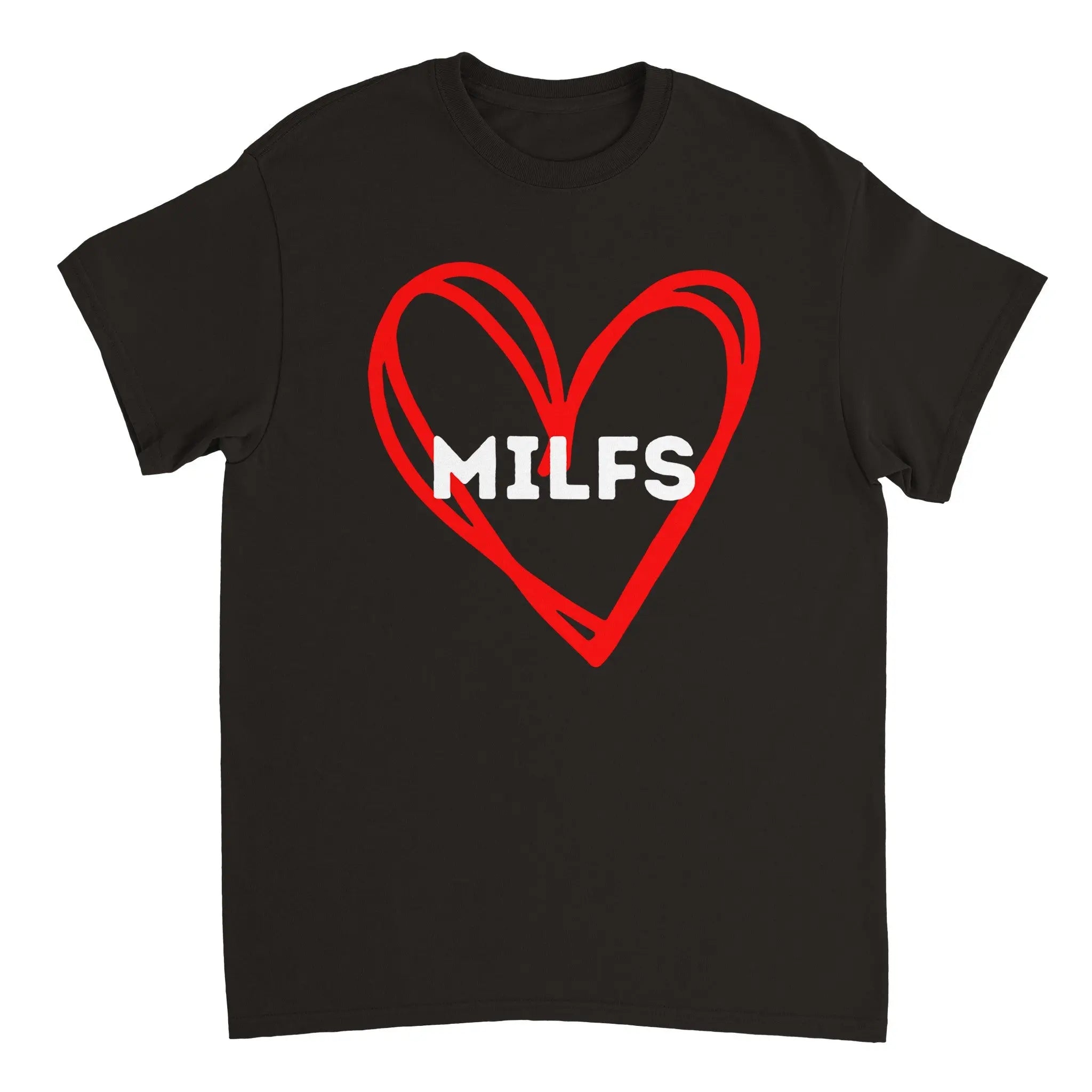 Ein Memeshirt mit dem Aufdruck 'MILFs' - eine humorvolle und freche Anspielung auf die Faszination für reife und selbstbewusste Frauen. Ein Shirt, das die Blicke auf sich zieht und den Träger als Liebhaber von Erfahrung und Stil präsentiert